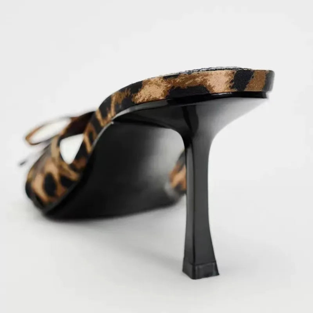 Satin-Sandalen mit Absätzen für Damen | Bogen Einzelheiten