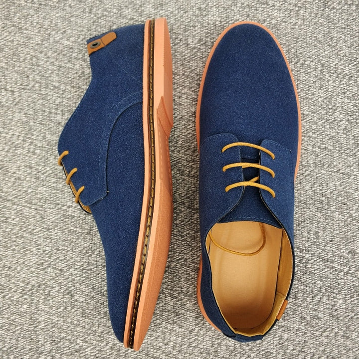 Lakierowane buty Oxford z szpiczastym noskiem i sznurowaniem dla mężczyzn | Tłoczone detale