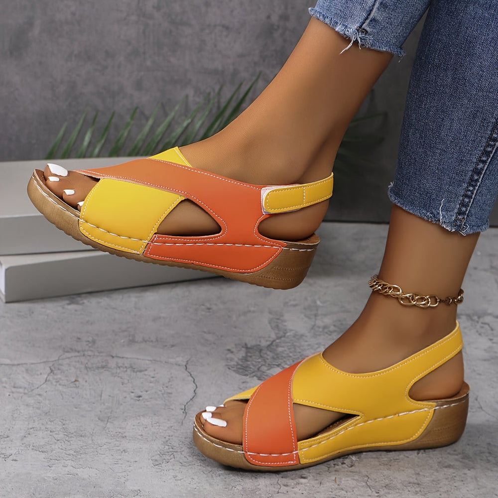 Niedrige Keilsandalen für Damen | Klettverschluss