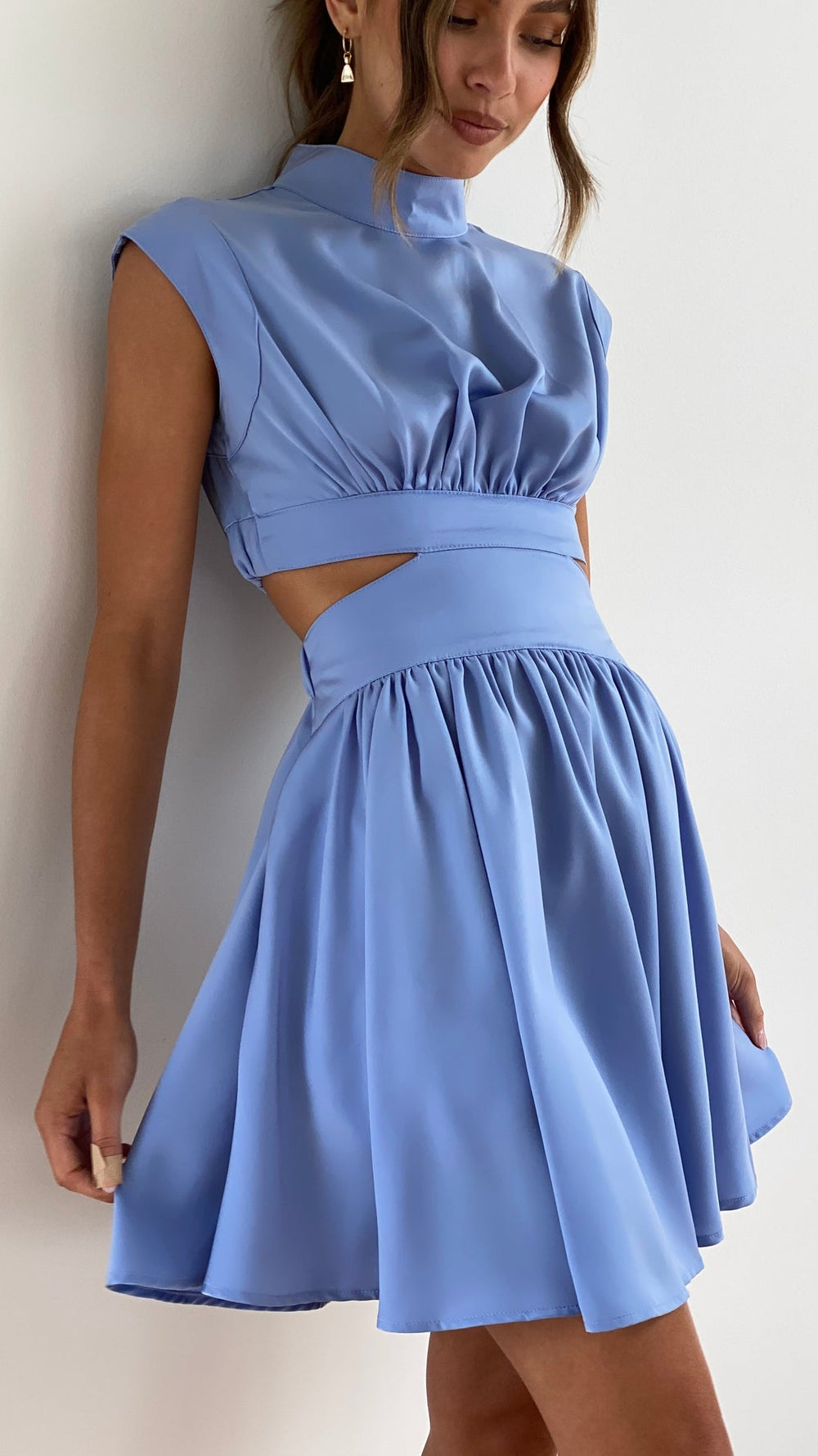 Damenkleid mit Ausschnitt | Mini