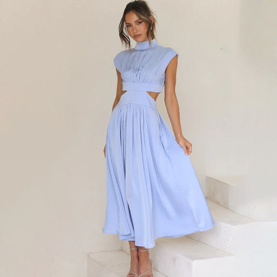 Damen Kleid mit hohem Kragen und Ausschnitt | Maxi