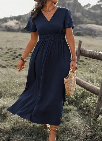 Sommerliches Wickelkleid für Damen | V-Ausschnitt Midi