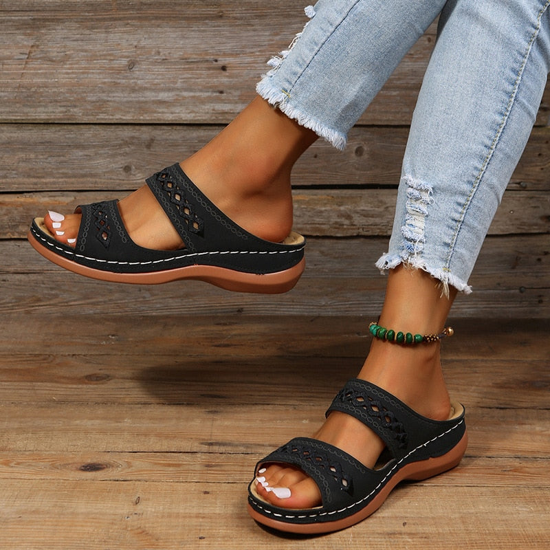 Damen Sandalen mit Ausschnitt | Sommer