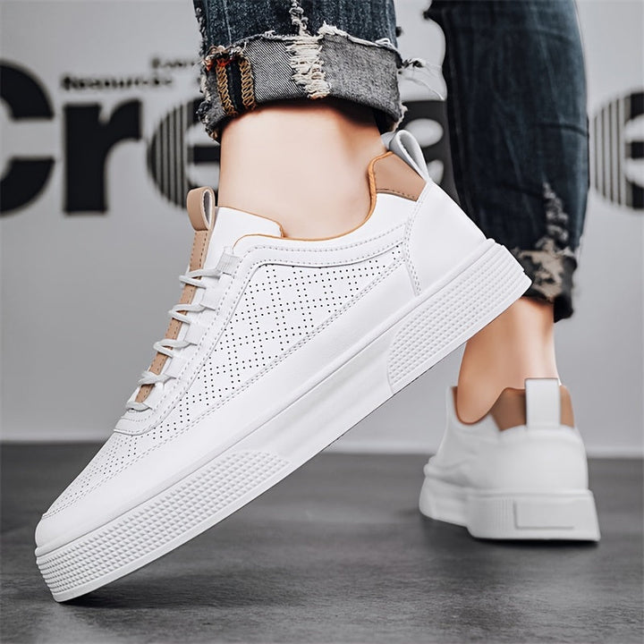 Męskie białe sneakersy | perforowane buty casual
