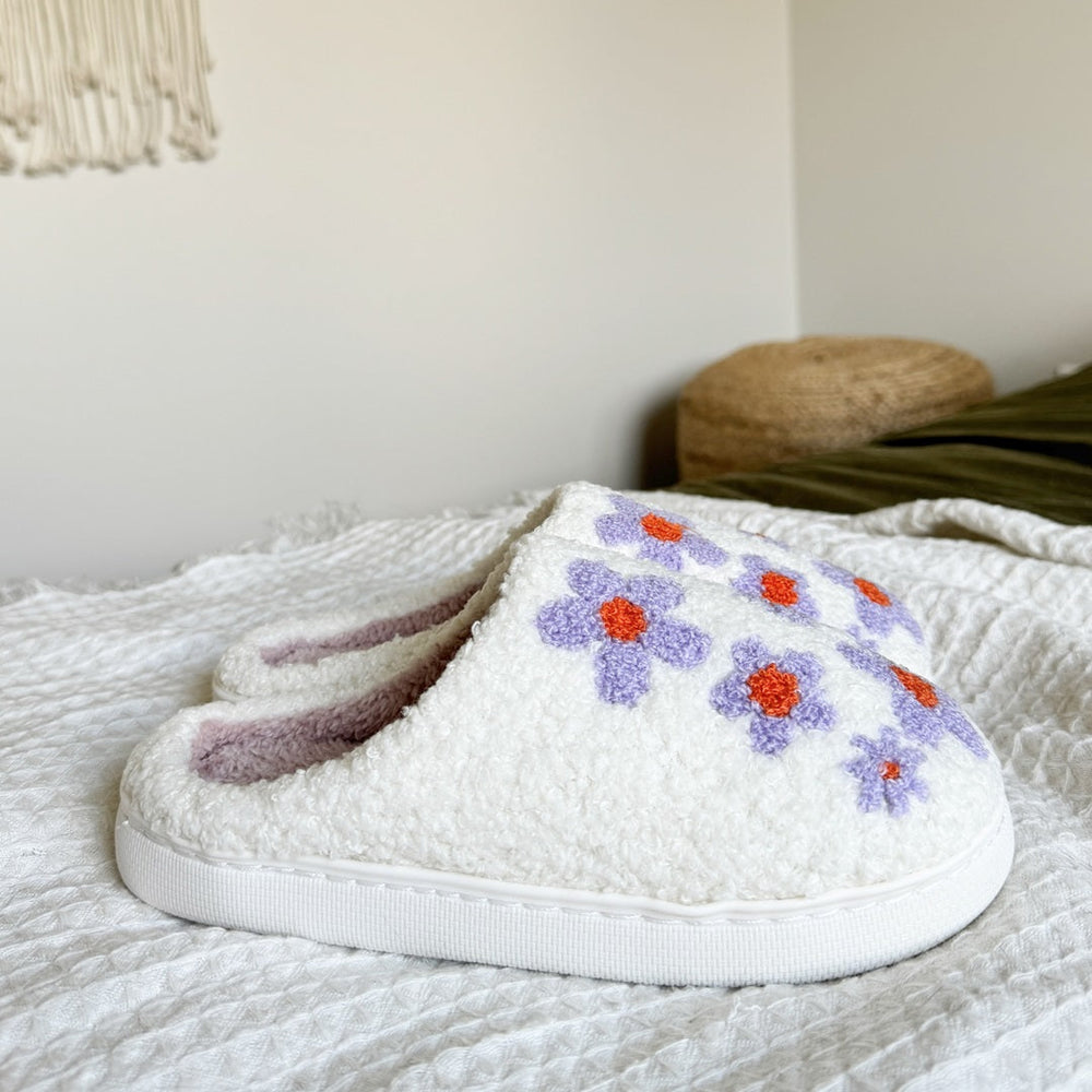 Flauschige Bestickte Blumen-Hausschuhe für Damen | Geschlossene