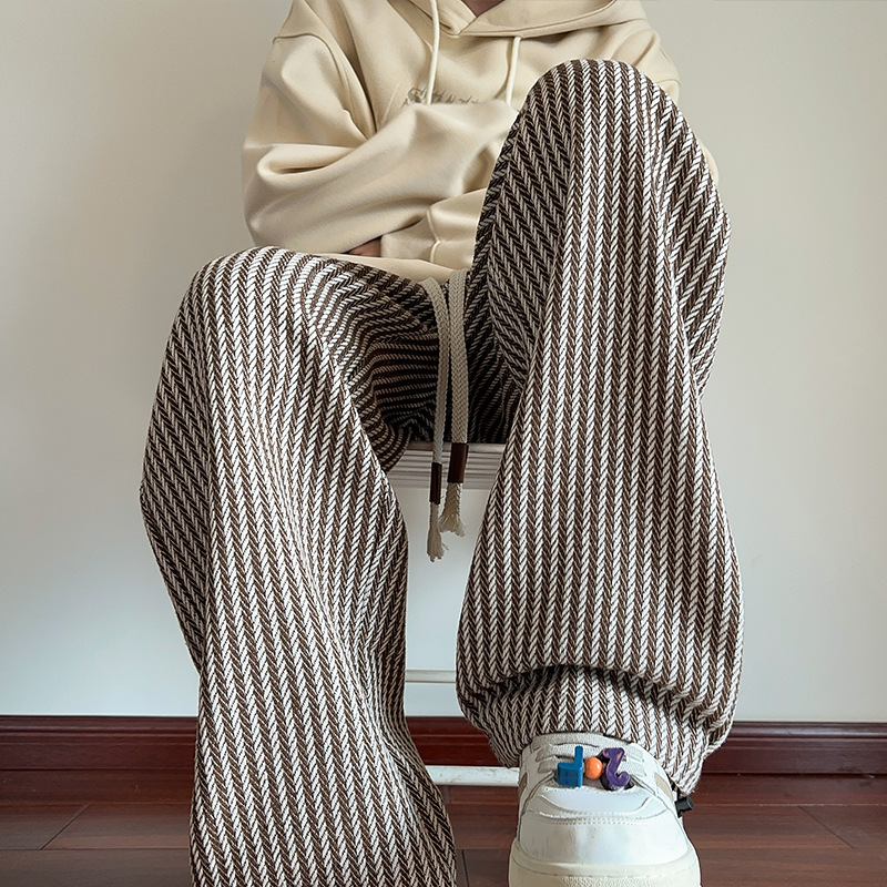Gestreifte Jogginghose für Herren | Weite Hose mit Kordelzug