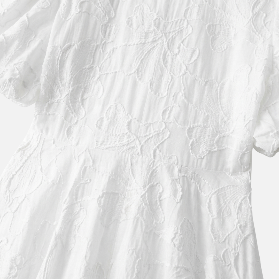 Damen-V-Ausschnitt-Kleid mit Floral-Jacquard – Leicht und reguläre Passform