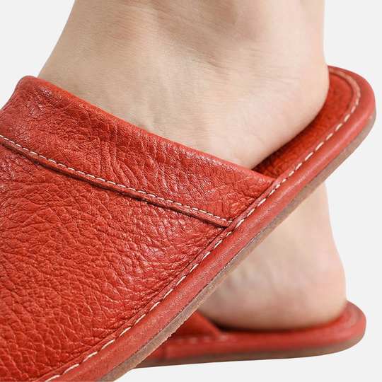 Ergonomische Slipper zum Hineinschlüpfen mit strapazierfähiger Sohle für Herren