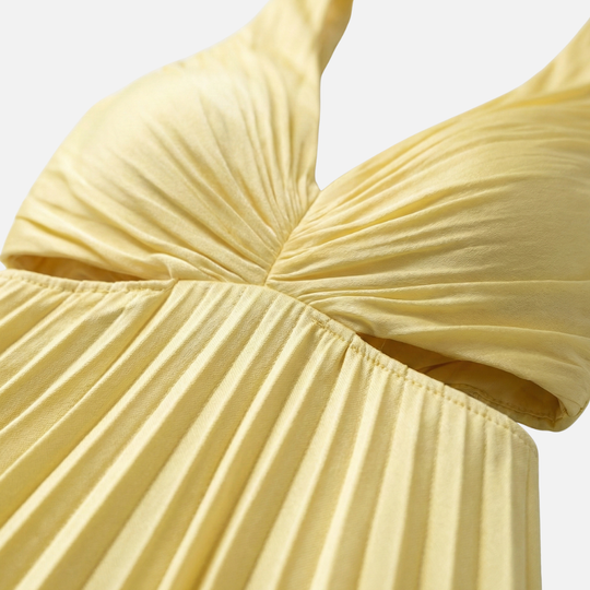 Frauen Plissiertes Midi-Kleid mit V-Ausschnitt und Cut-Out-Detail