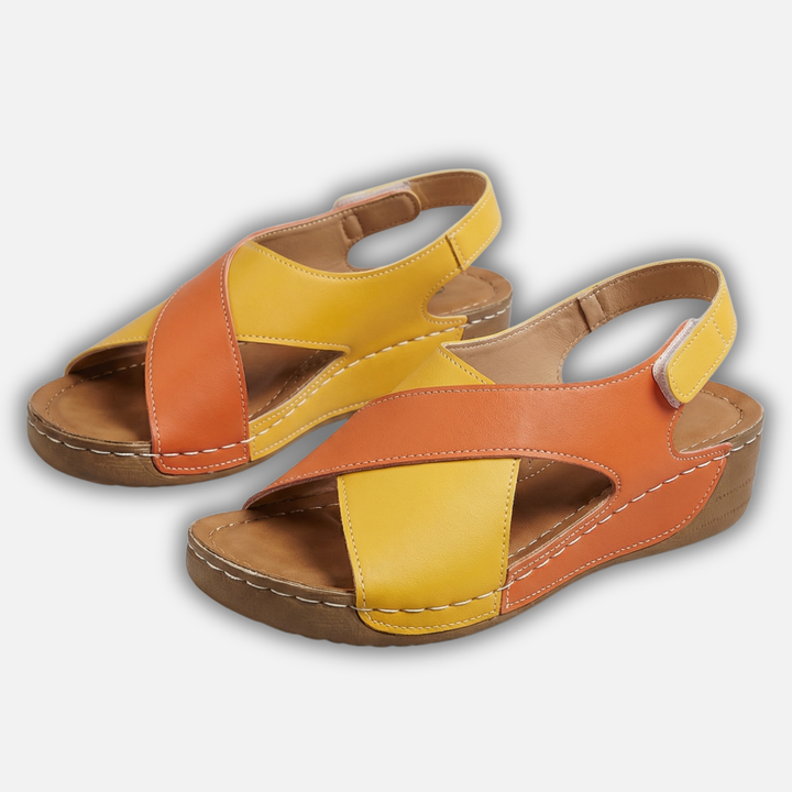 Gepolsterte Sandalen mit Fersenriemen für Damen