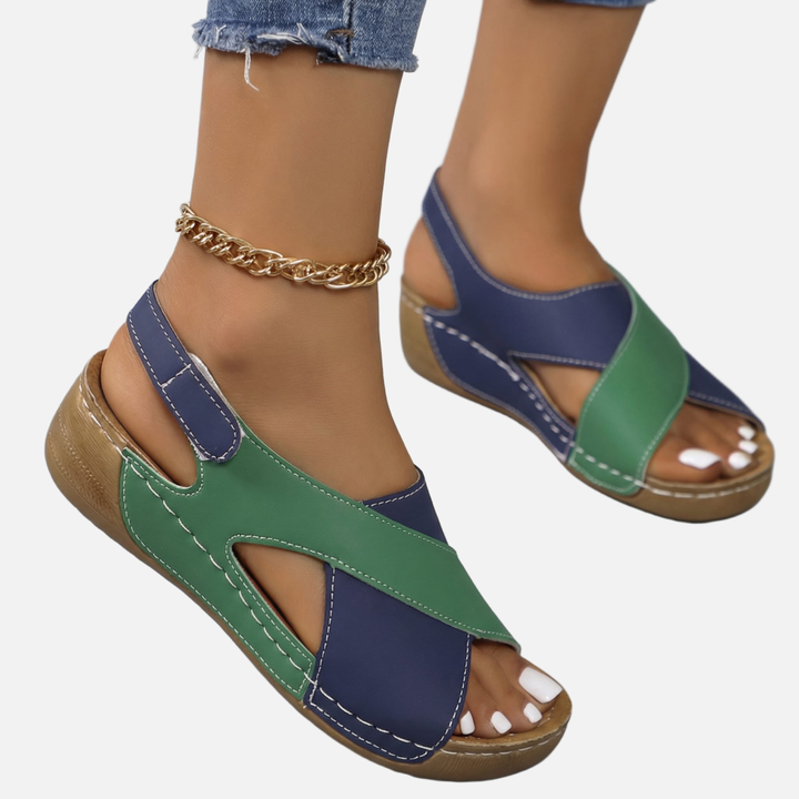 Gepolsterte Sandalen mit Fersenriemen für Damen