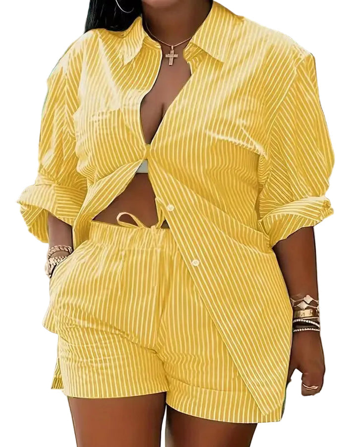 Gestreiftes Baumwoll Shirt Tunnelzug Shorts Set fuer Damen 1