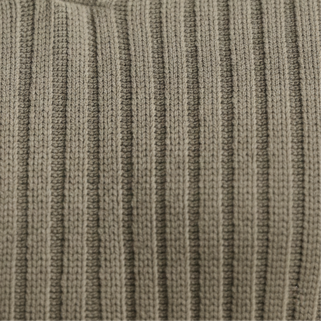 Herren Rippstrick-Polohemd mit V-Ausschnittkragen