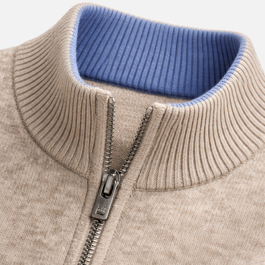 Herren Strickpullover mit geripptem Stehkragen und langen Ärmeln