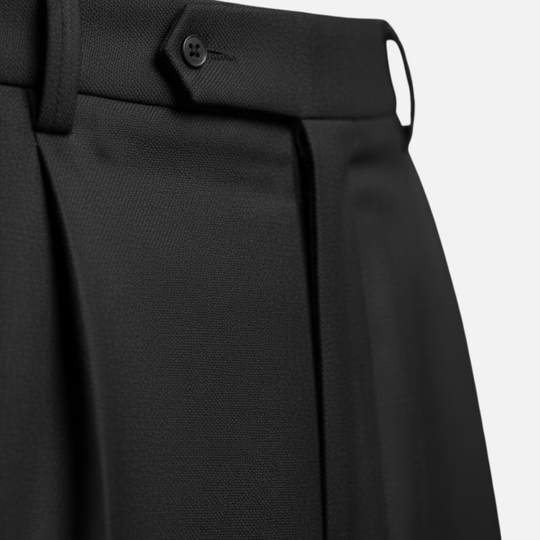 Herren Anzug mit Nadelstreifen und Faltenhose