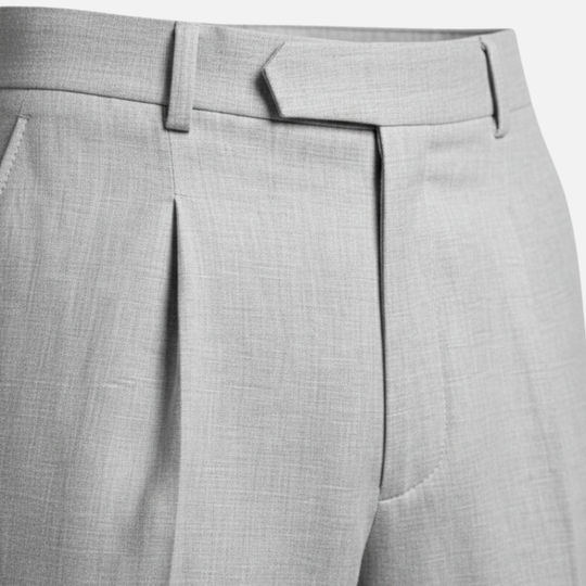 Herren Anzug mit Nadelstreifen und Faltenhose