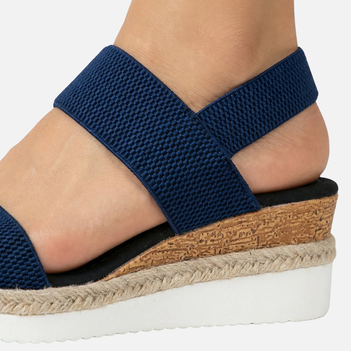Sandały na platformie z juty – styl espadryli dla kobiet