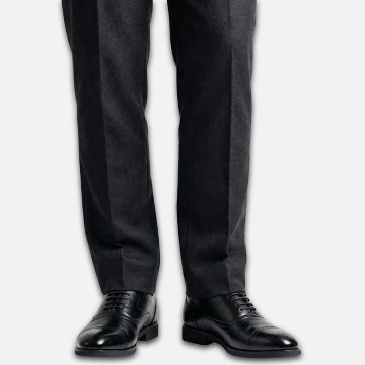 Klasyczne rzeźbione formalne buty męskie