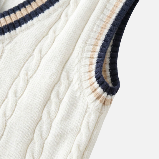 Klassisches V-Ausschnitt Weste mit Kabelstrickmuster für Herren