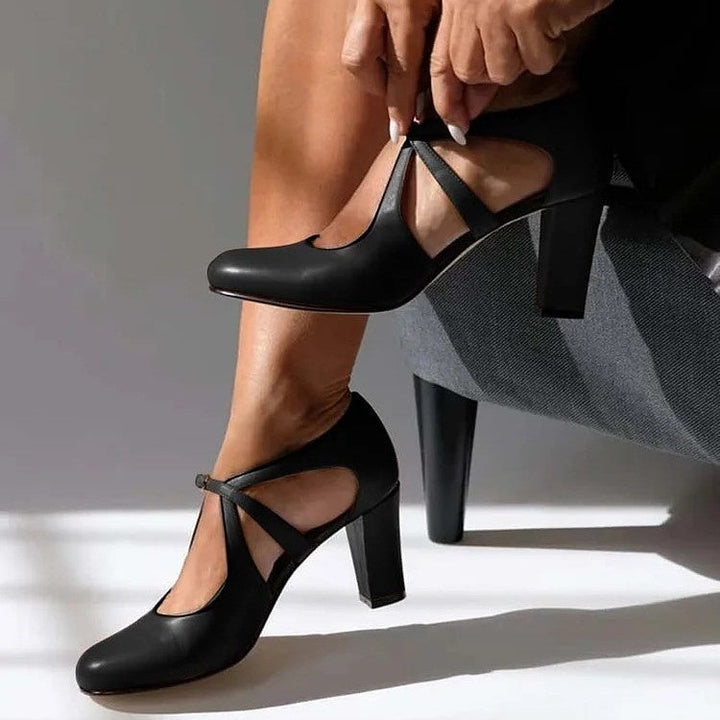 Kreuzriemen Pumps mit Blockabsatz fuer Damen 2