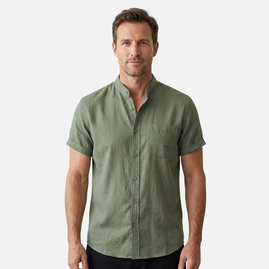 Leichtes Kurzarmhemd mit Stehkragen und Brusttasche für Herren