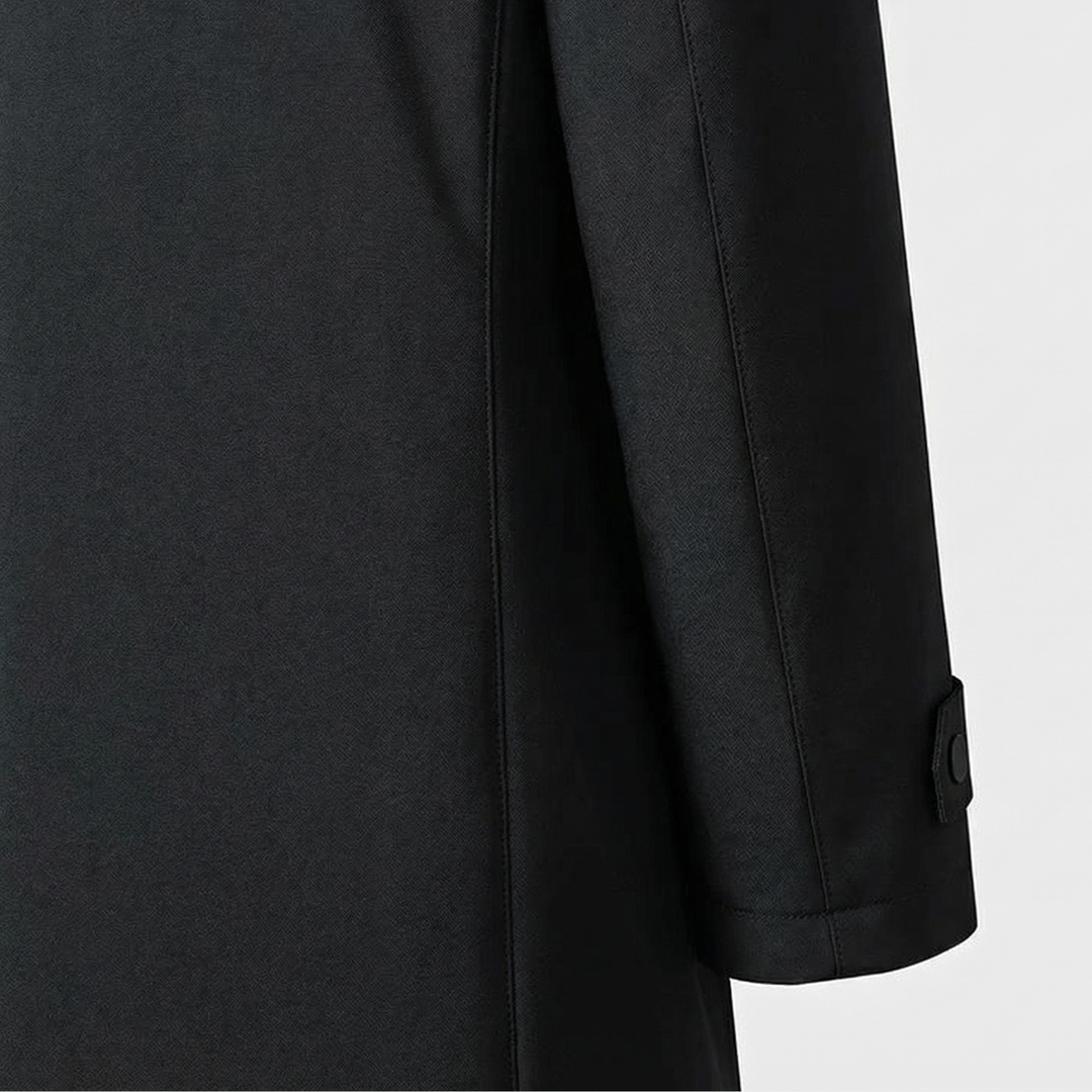 Langer Herren Trenchcoat mit isolierendem Futter