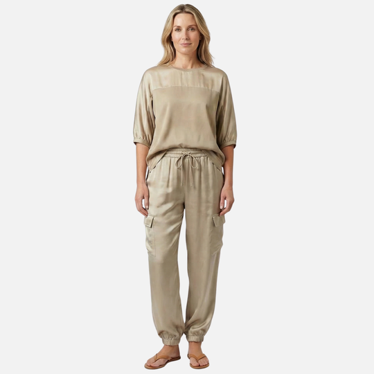 Leichtes Satin Set – Lockere Kurzarmbluse und Hose für Damen