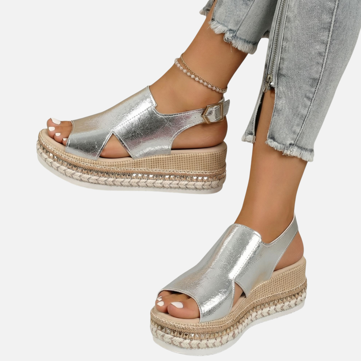 Offene Sandalen mit verstellbarem Riemen für Frauen