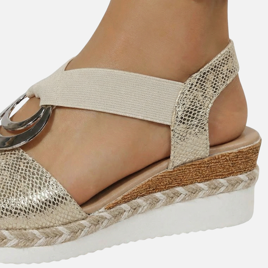 Plattform Wedgesandalen mit Metallringen für Damen