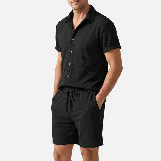 Herren_Strick_Set_in_Rippenoptik_Poloshirt_und_Shorts_3