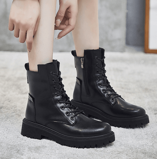 Hochgeschnittene Damenstiefel | Winter