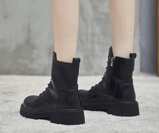 Hochgeschnittene Damenstiefel | Winter