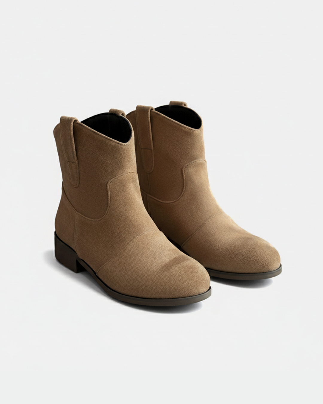 Weiches Stiefelette mit Schlupfdetails für Frauen