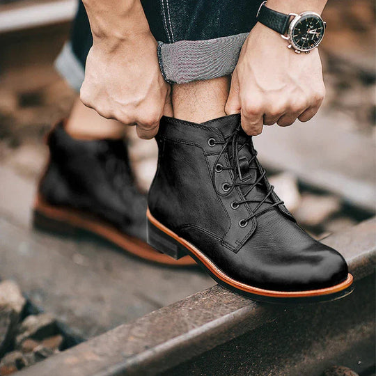 Klassische Schnürstiefel für Herren | Runde Knöchelstiefel