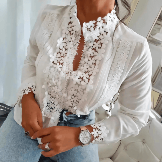 Blümchenbluse mit Spitzenmuster