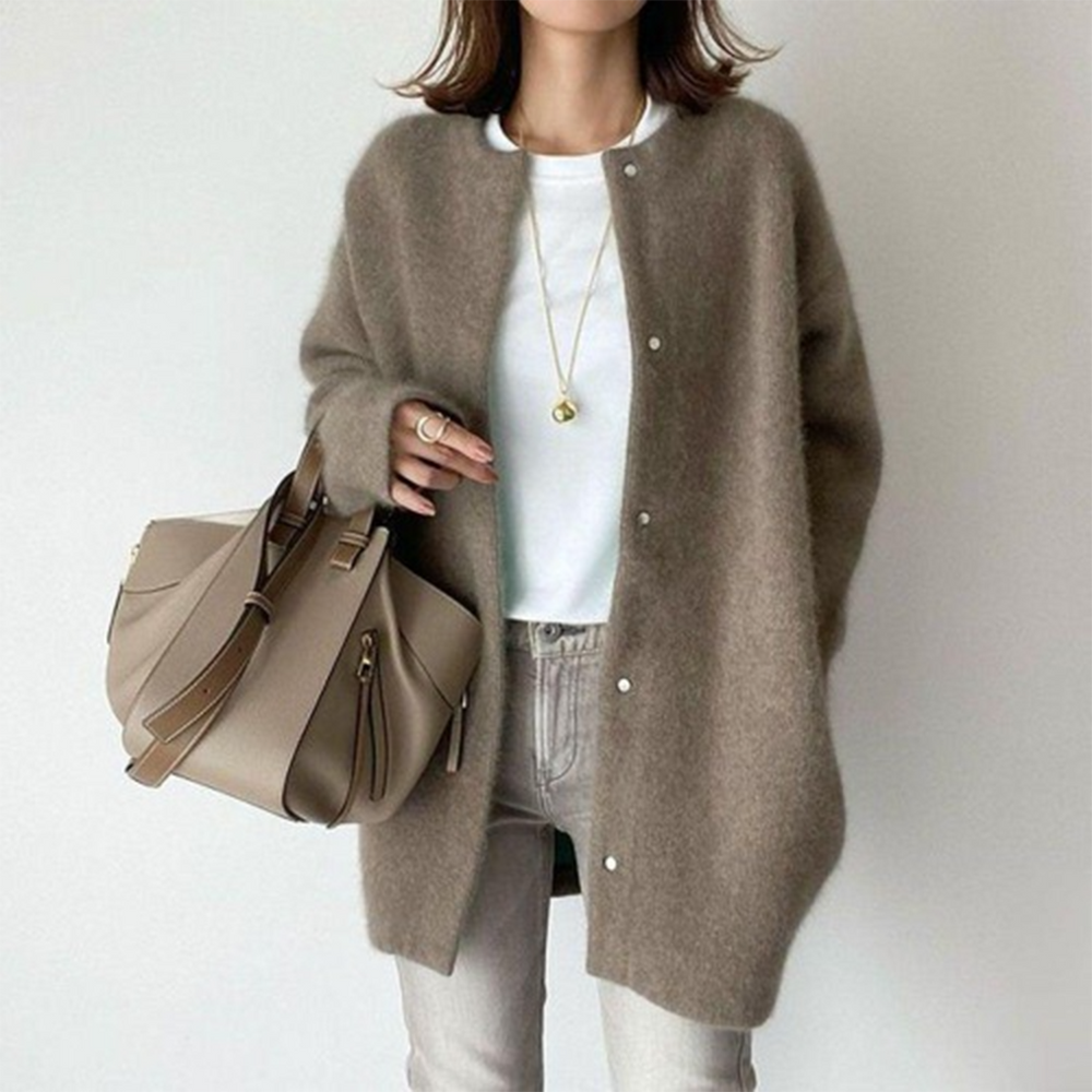 Lockere Damen Strickjacke | Entspannte Passform